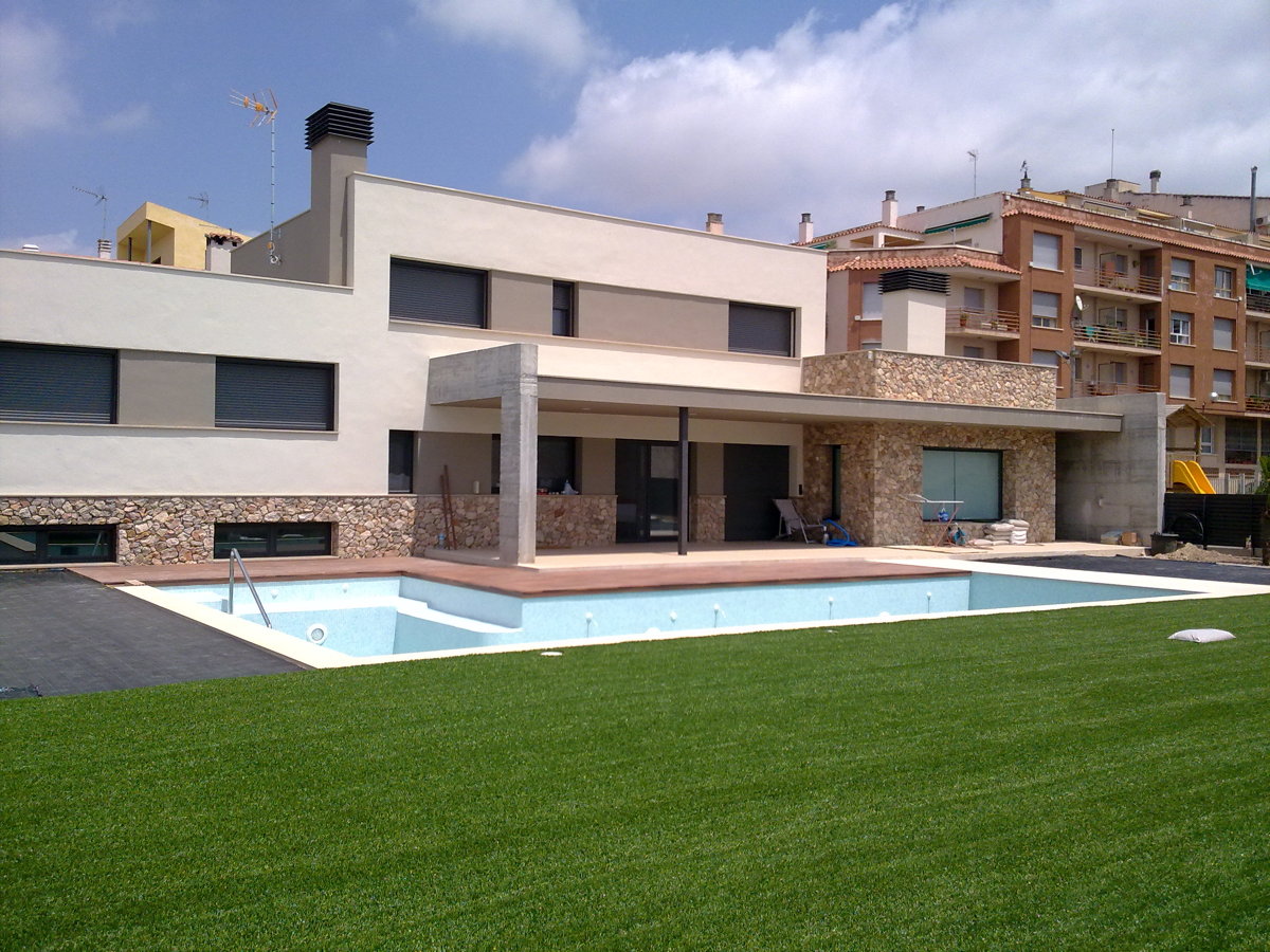 VIVIENDA UNIFAMILIAR 