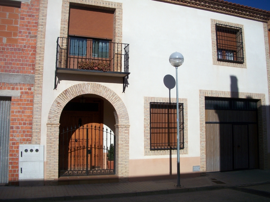 VIVIENDA UNIFAMILIAR