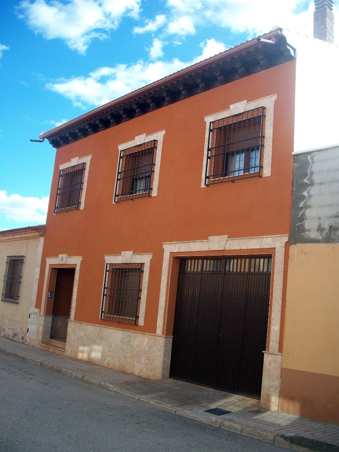 VIVIENDA UNIFAMILIAR