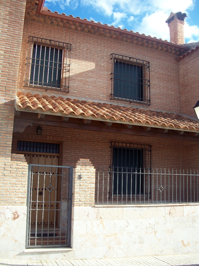 VIVIENDA UNIFAMILIAR