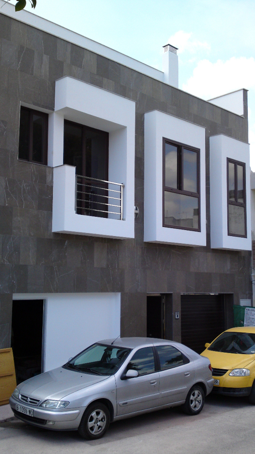 VIVIENDA UNIFAMILIAR