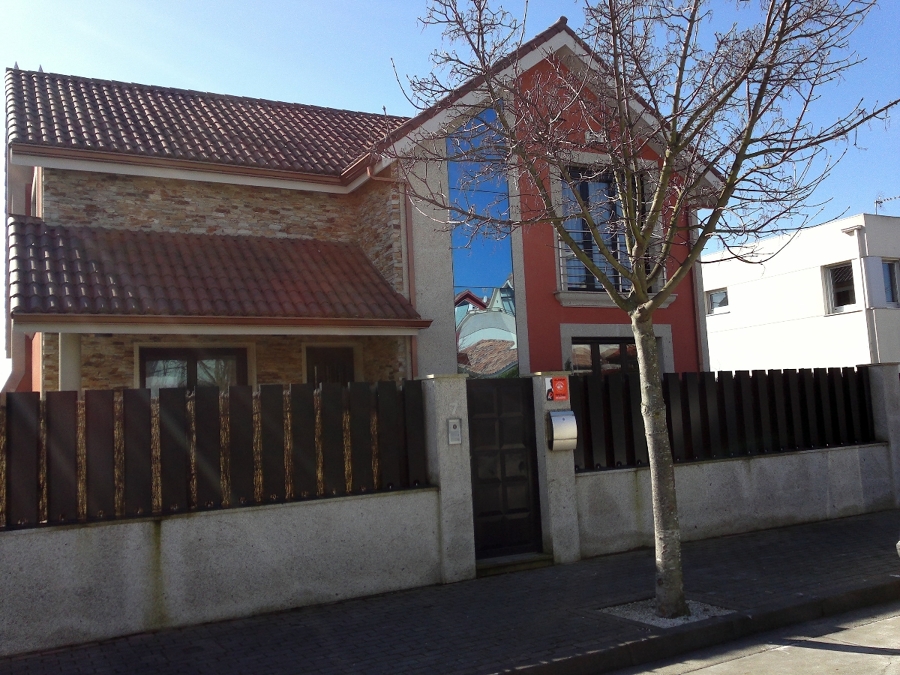 VIVIENDA UNIFAMILIAR