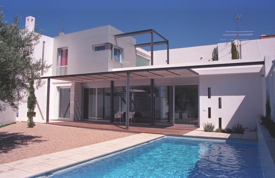 VIVIENDA UNIFAMILIAR