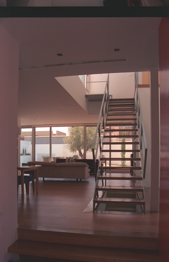 VIVIENDA UNIFAMILIAR