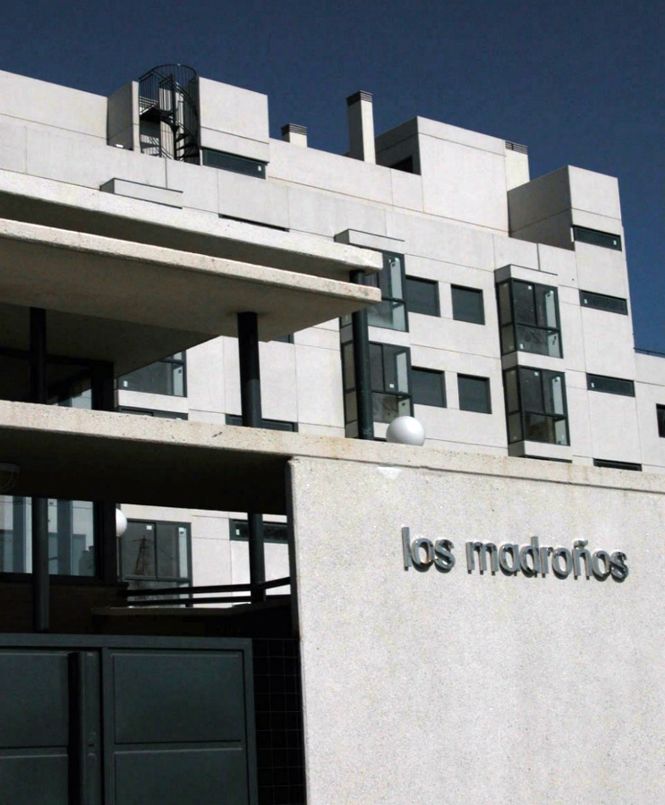 Viviendas en bloque(110) en Carabanchel (Madrid) Colab