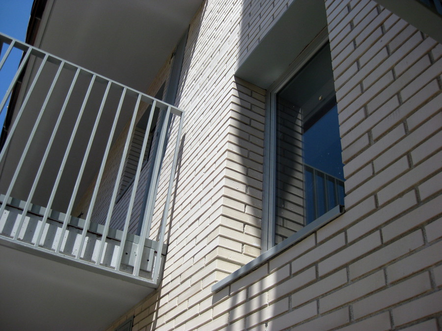 VIVIENDAS EN CORNELLÁ