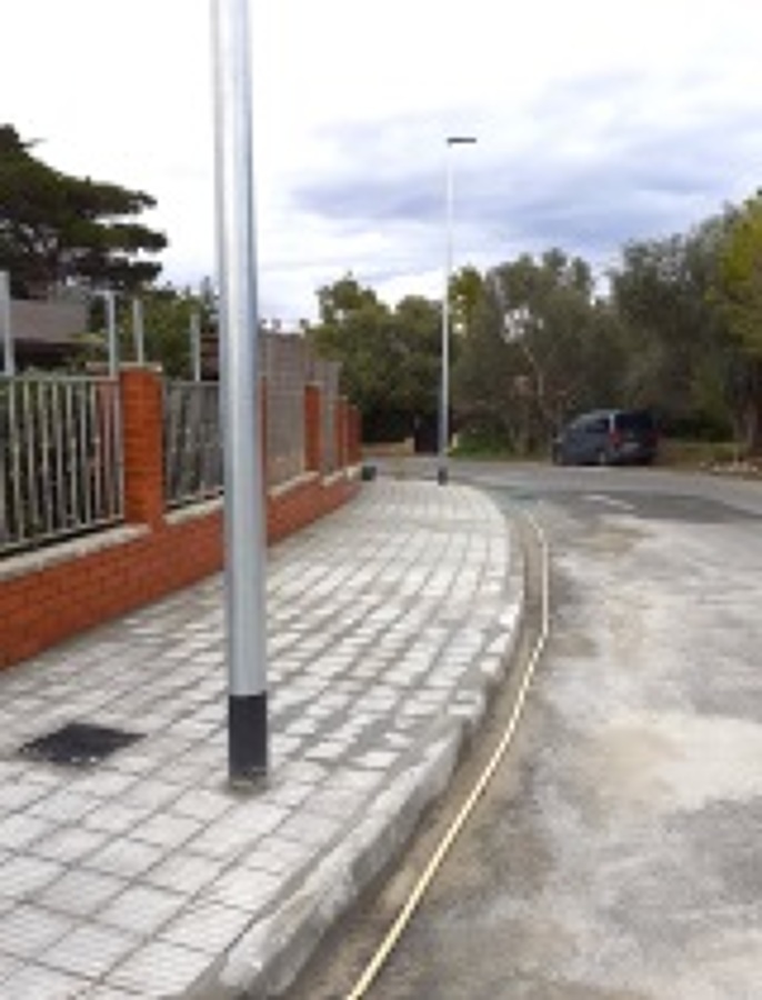 Construcción aceras via pública