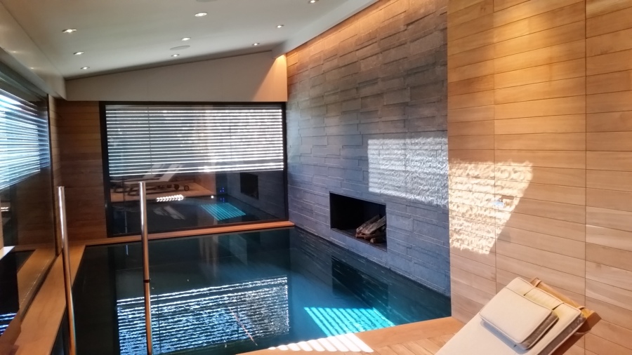 Piscina interior climatizada