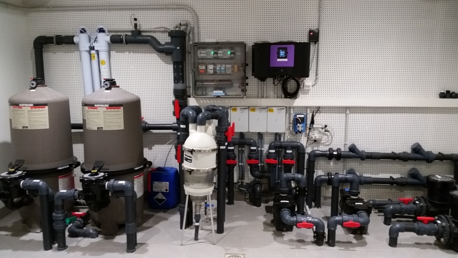 Cuarto de máquinas para piscina exterior 100% automatizada via wifi