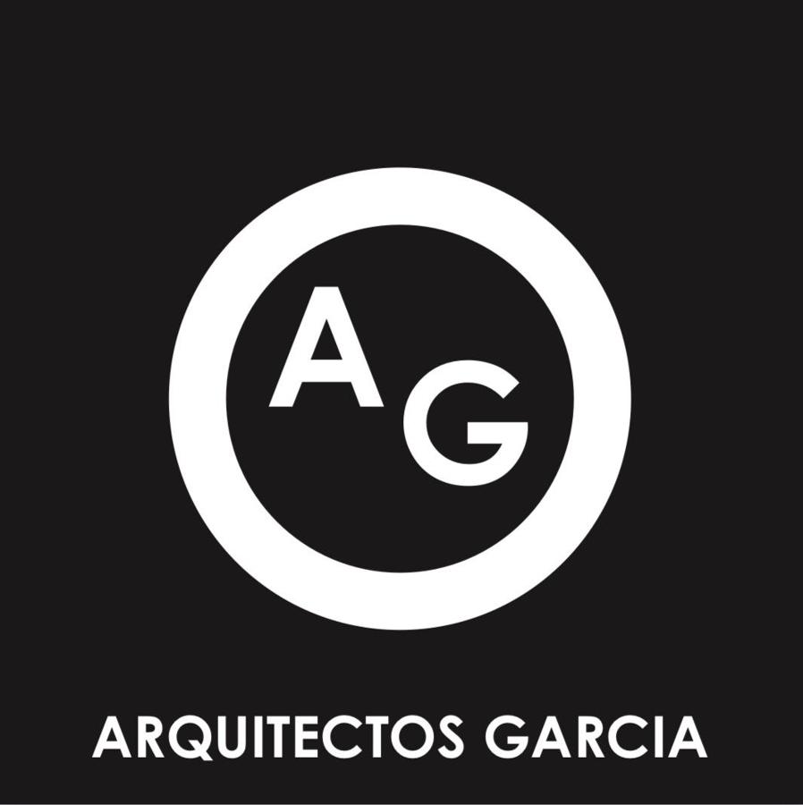 www.arquitectosgarcia.com