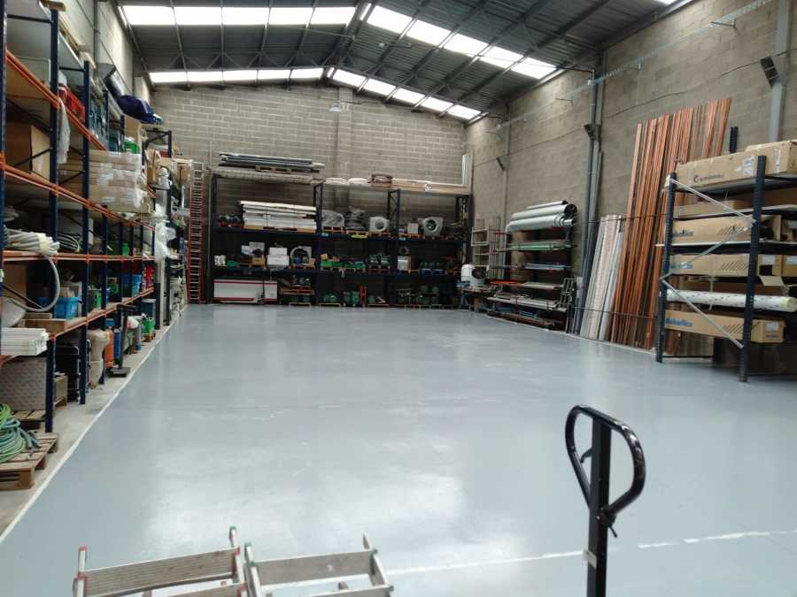 Pintura epoxica suelo nave industrial