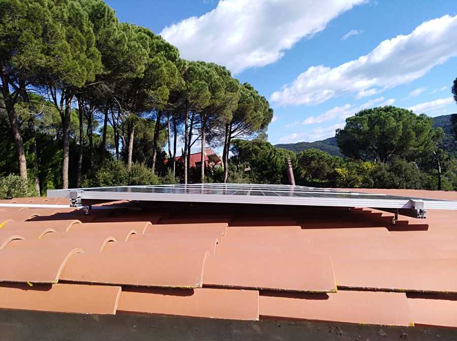 Instal·lació solar fotovoltaica a Girona