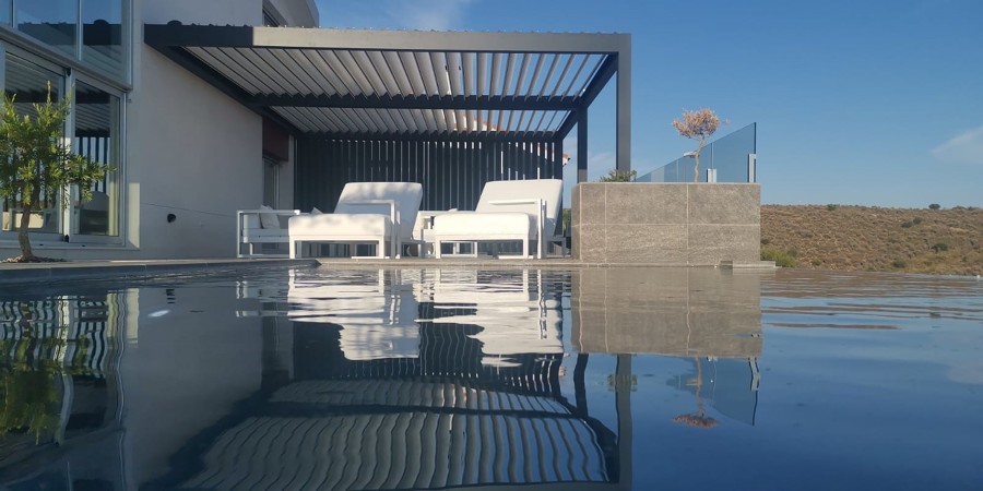 PÉRGOLA BIOCLIMÁTICA