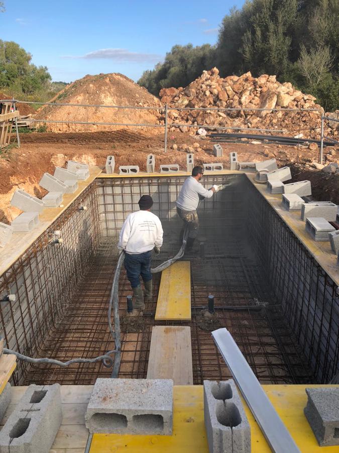 Gunite de piscina con hormigón proyectado