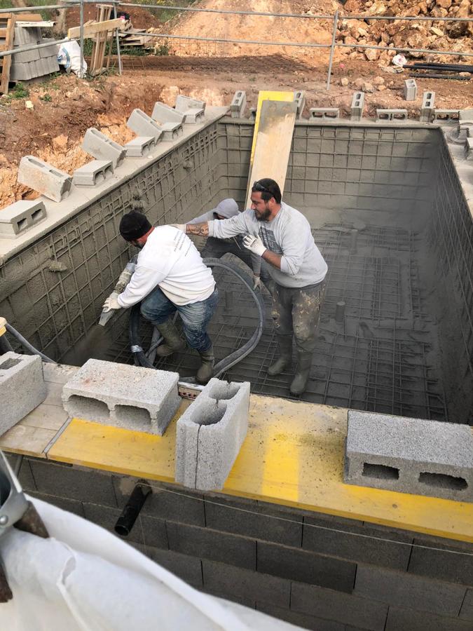 Gunite de piscina con hormigón proyectado