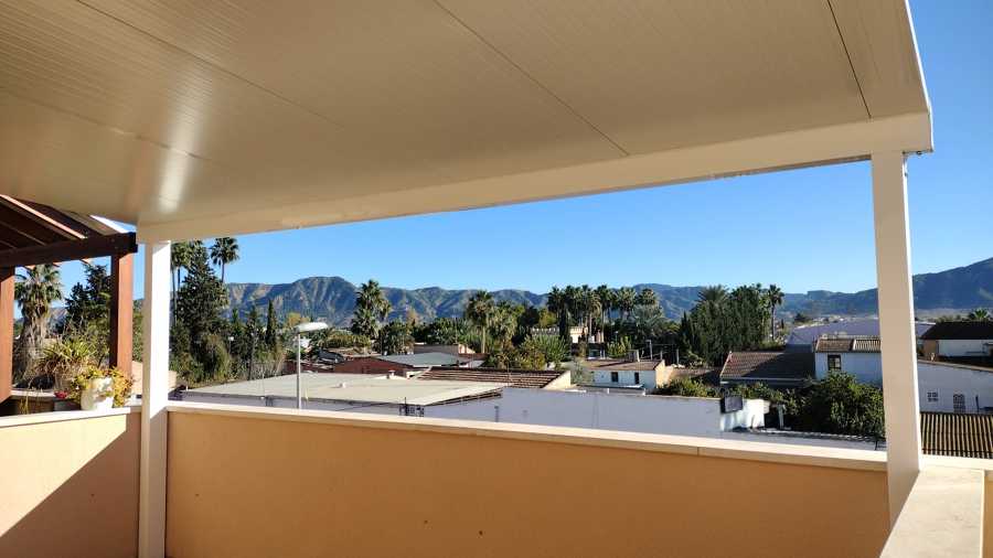 TECHO FIJO ALUMINIO Y PANEL SANDWICH AUTOPORTANTE