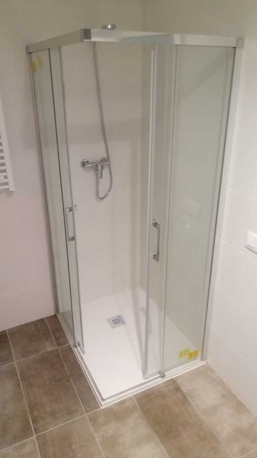 INSTALACION DE MAMPARAS DE BAÑO