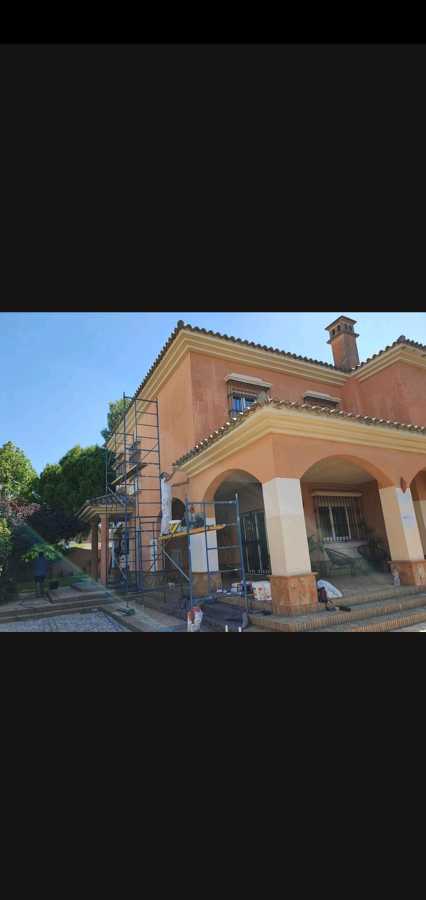 REHABILITACION  DE FACHADA