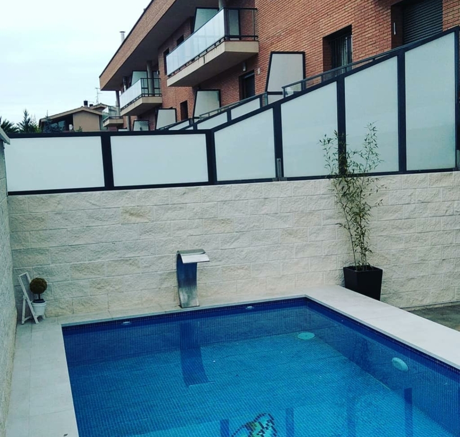 Divisòria amb alumini i vidres