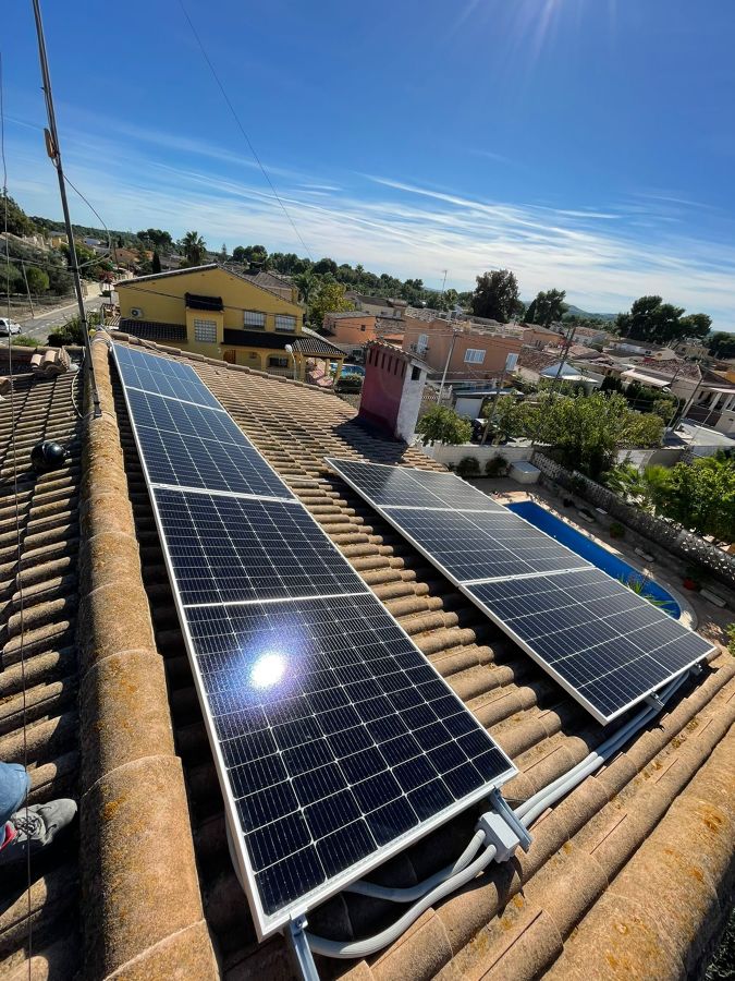 Instalación fotovoltaica Chiva