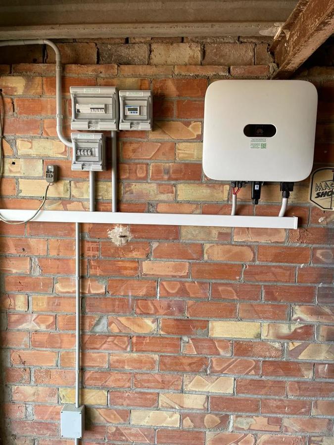 INSTLACIÓN FOTOVOLTAICA