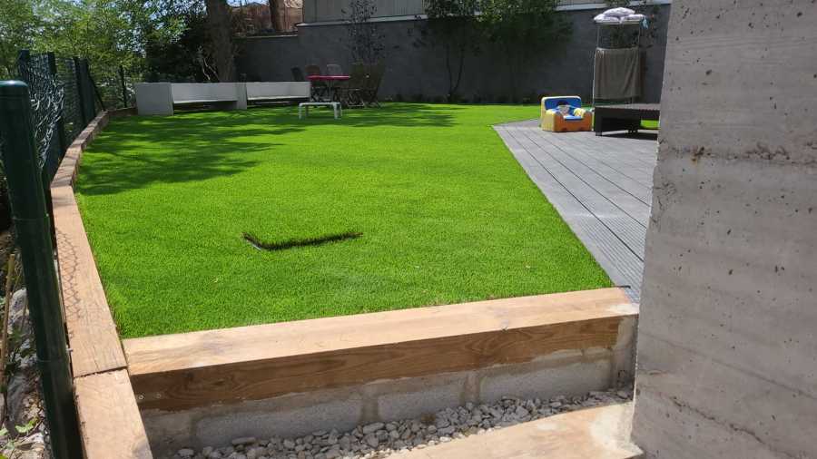 Instalación de césped artificial