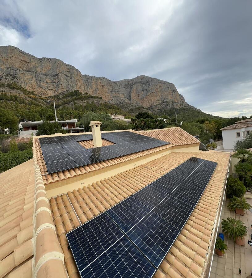 Instalacion Canadian Solar en Tejas