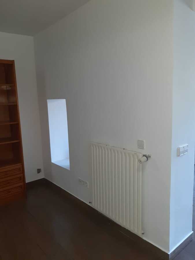 Despues grietas y humedades