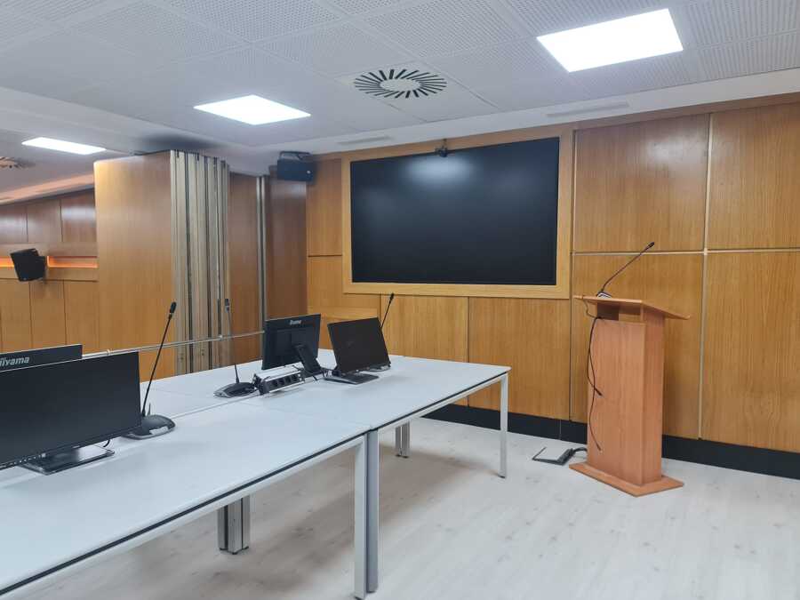 salón de actos del servicio de armada marina