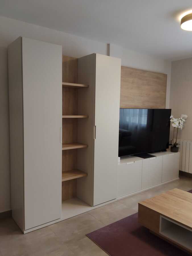 LIBRERÍA DE SALÓN A MEDIDA