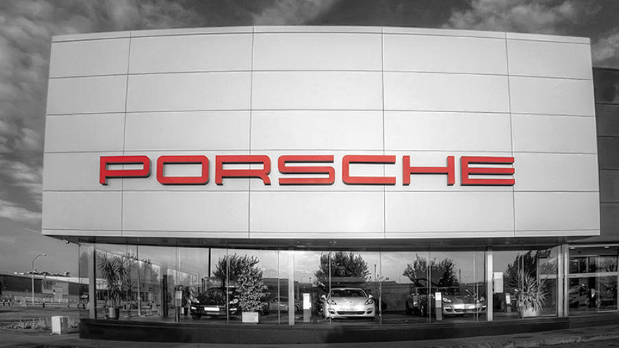 PORSCHE