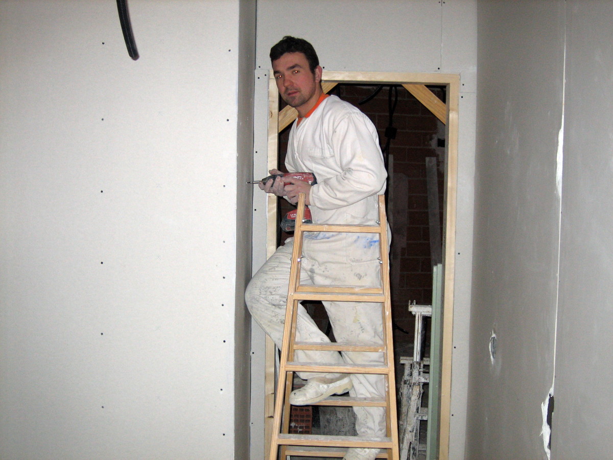 yo mismo colocando pladur