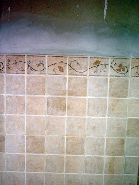 zócalos de altura, con tramos destacados