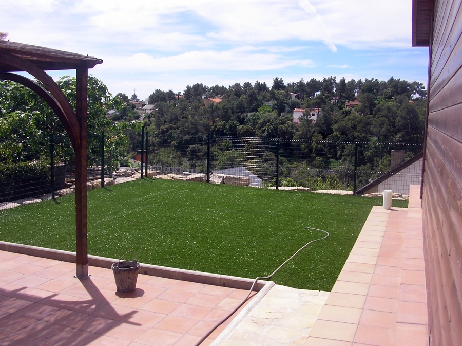 zona jardin cesped artificial