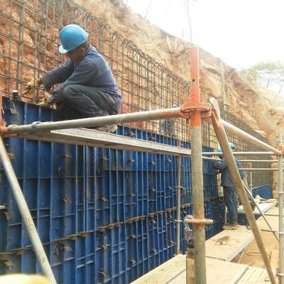 MURO EN COCRETO REFORZADO PARA REPRESA