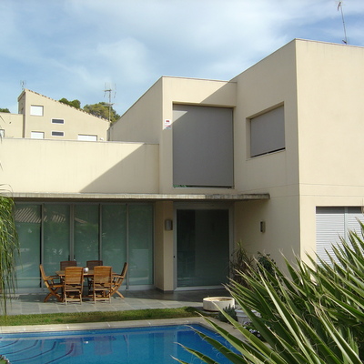 VIVIENDA UNIFAMILIAR