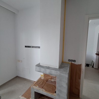 chimenea antes del microcemento