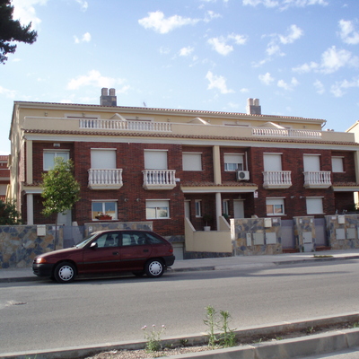 10 casas adosadas en vilafortuny