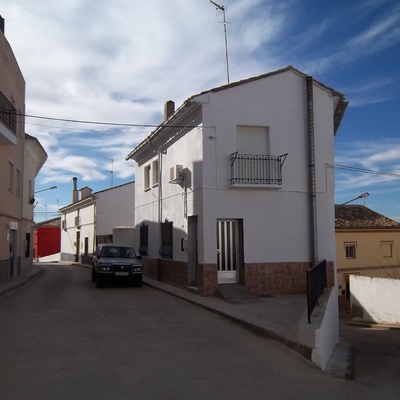 Arreglo de fisuras y pintura de fachada