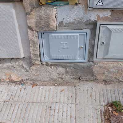 Cambio de puerta contador agua, Cunit