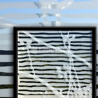 Vidrio aislante decorado
