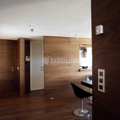 Revestimientos Interiores en MADERA NATURAL