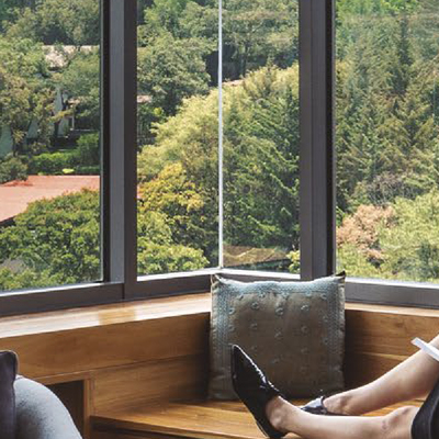 Instalación Cristaleras