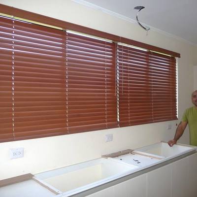 Persiana decorativa externa.