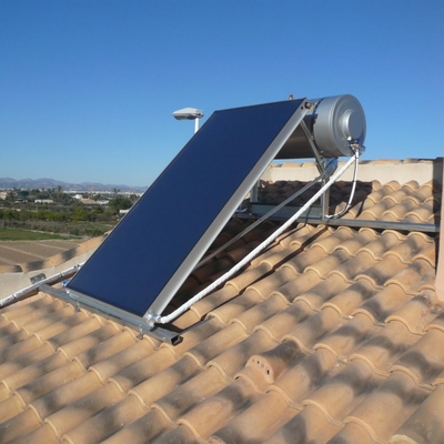 Instalación termoslar 150 litros