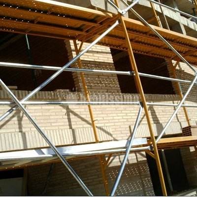 Reformas Comunidades, Construcciones Reformas