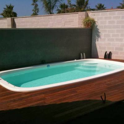 Piscina iGUi en blanco