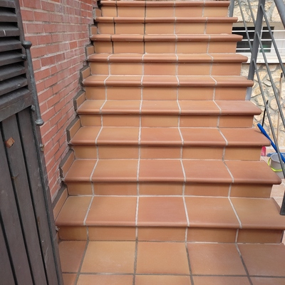 REABILITACCION DE ESCALERA EXTERIOR