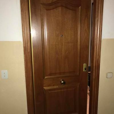 Puerta blindada provenzal + cerradura 200bz/3