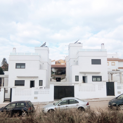 Vivienda Minimalista en Pto. de la Torre - Juno